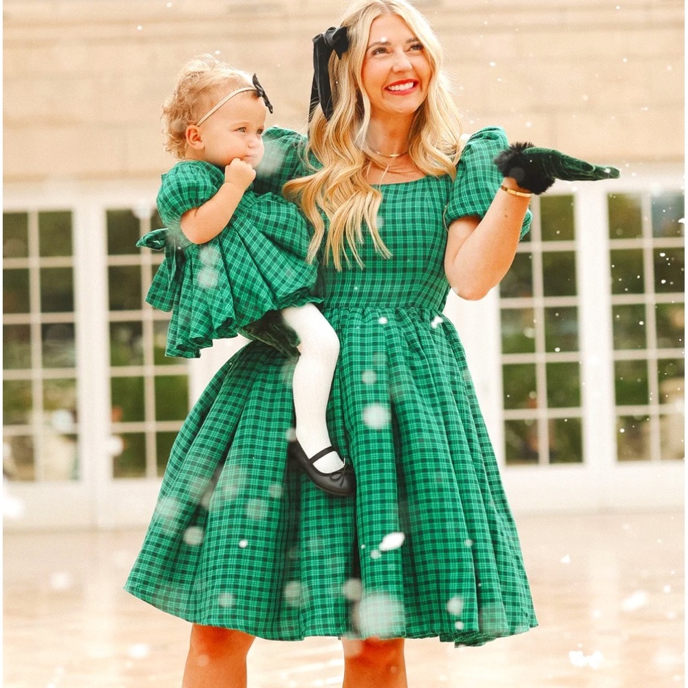 IVY CITY CO. CUPCAKE DRESS bright green plaid Womens 4